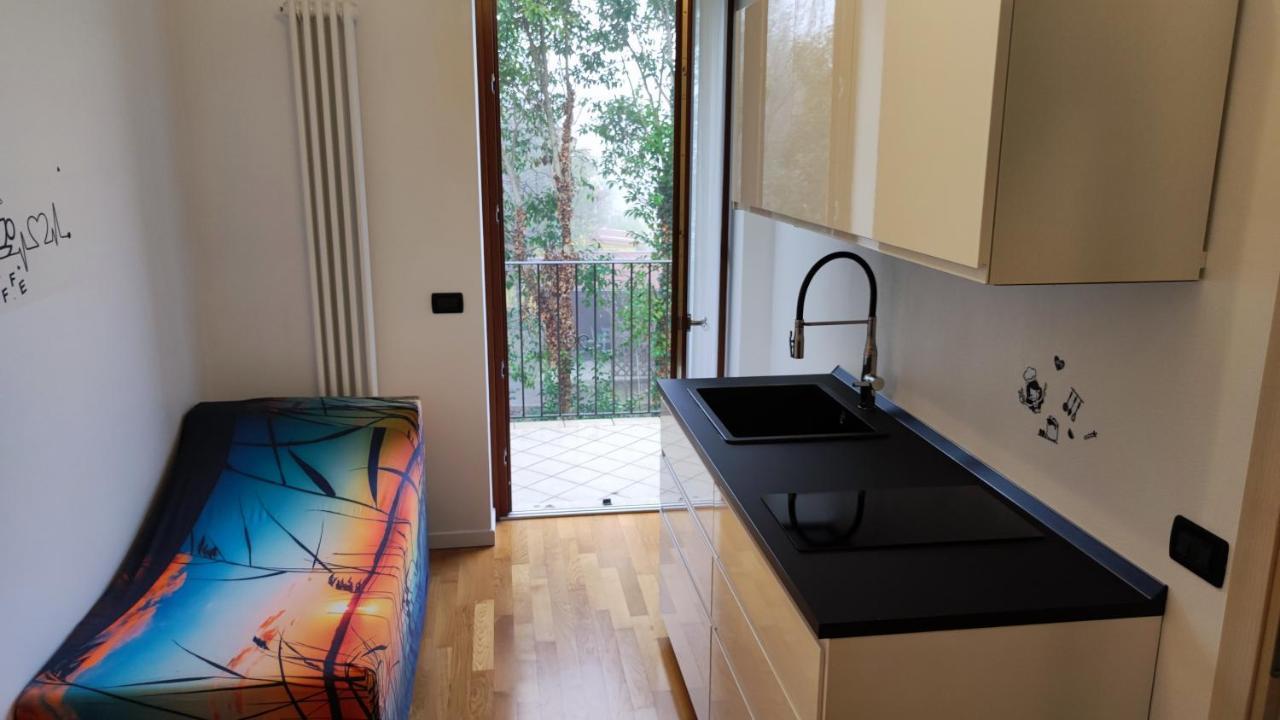 Casa Dolcitalia A Gardaland Con Piscina Lejlighed Ronchi  Eksteriør billede