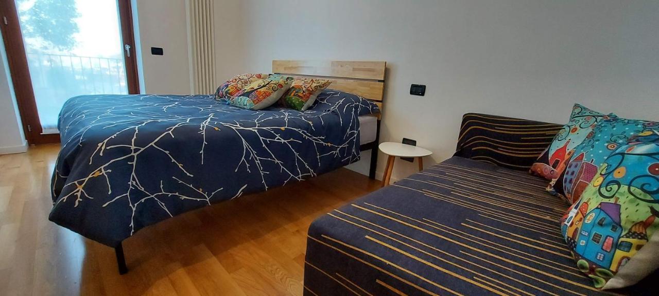 Casa Dolcitalia A Gardaland Con Piscina Lejlighed Ronchi  Eksteriør billede